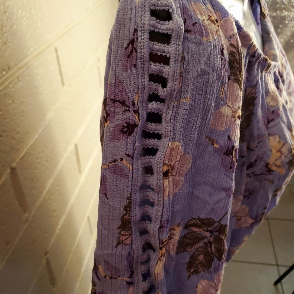 Charlotte Russe crop top - Picture 3 of 8